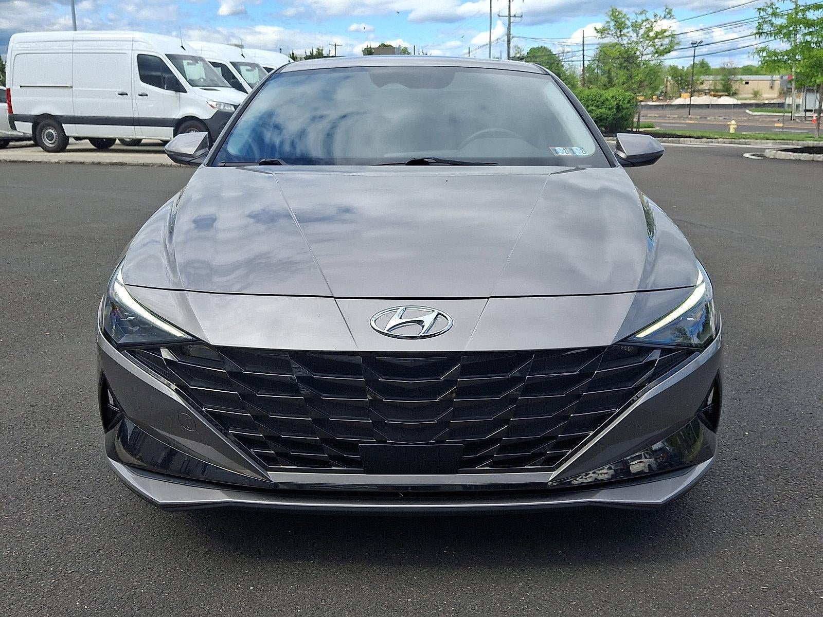 2023 Hyundai ELANTRA Limited IVT
