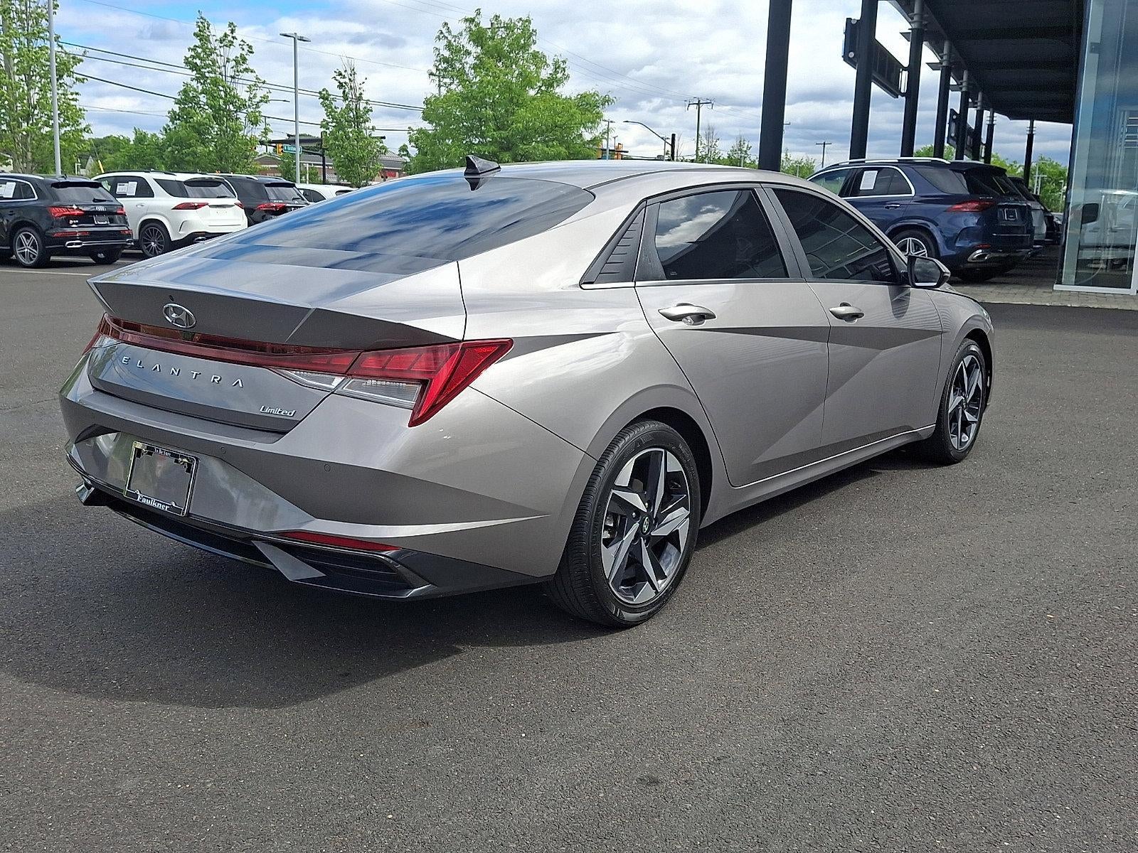 2023 Hyundai ELANTRA Limited IVT