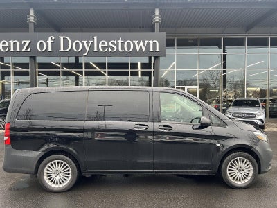 2021 Mercedes-Benz Metris Passenger Van Standard Roof 126" Wheelbase