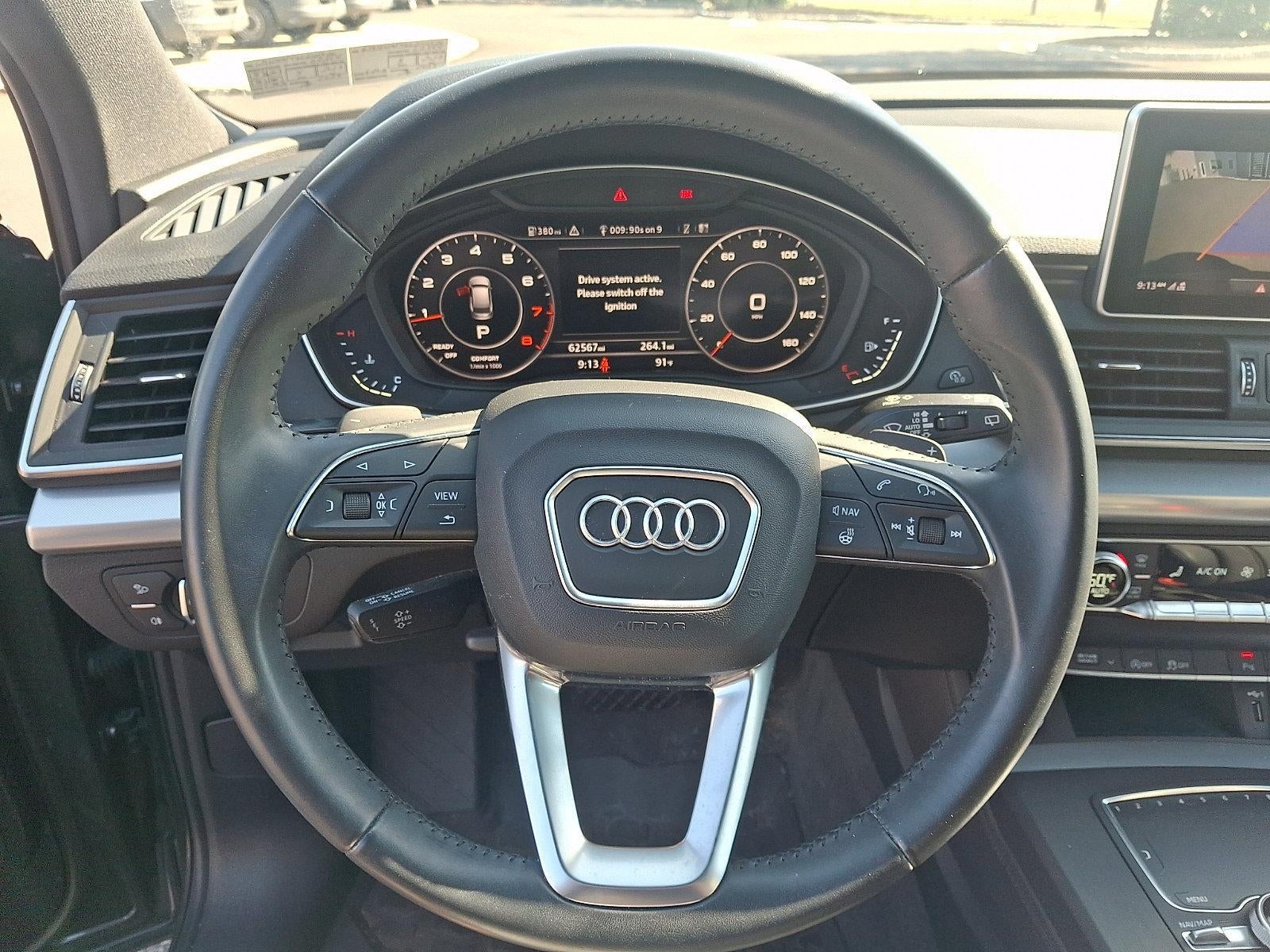 2020 Audi Q5 Titanium Premium Plus 45 TFSI quattro