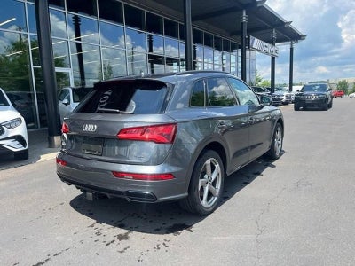 2020 Audi Q5 Titanium Premium Plus 45 TFSI quattro