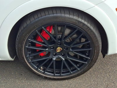 2022 Porsche Cayenne GTS Coupe AWD