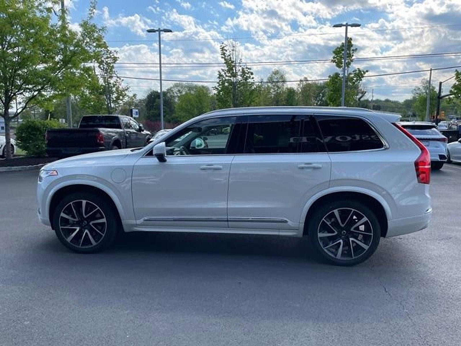 2022 Volvo XC90 Recharge Plug-In Hybrid T8 eAWD PHEV Inscription Expression 6P Ext Range