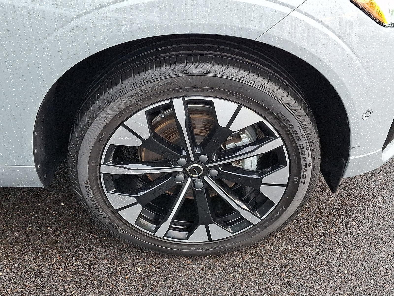 2026 Volvo XC60 B5 AWD Plus