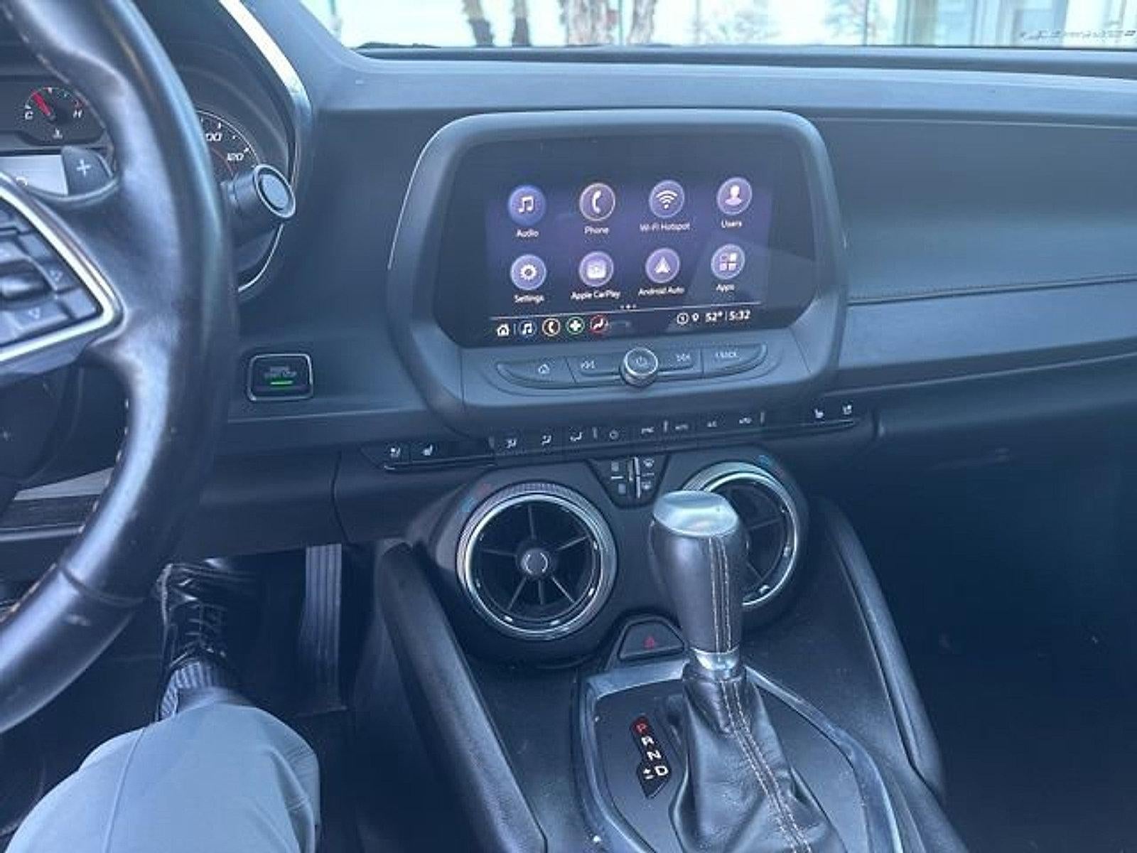 2021 Chevrolet Camaro 2dr Coupe 2LT