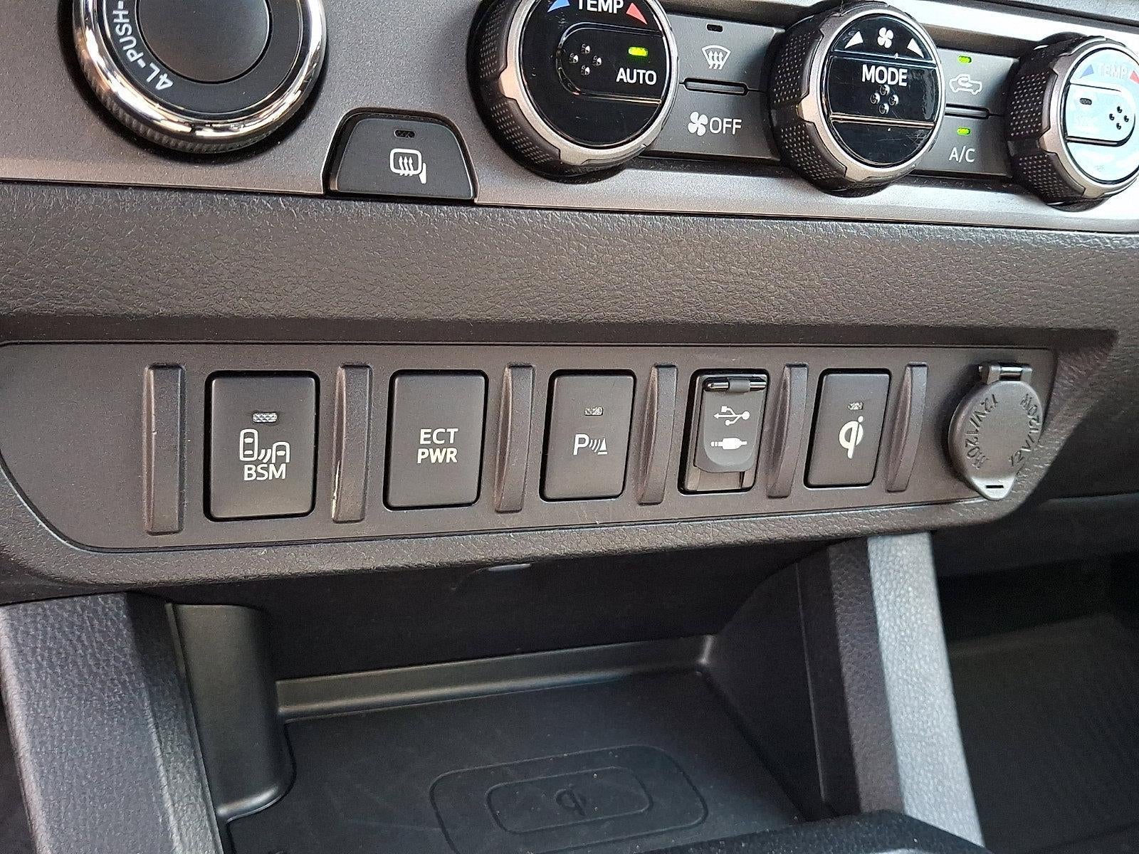 2017 Toyota Tacoma TRD Sport Double Cab 6' Bed V6 4x4 AT (Natl)