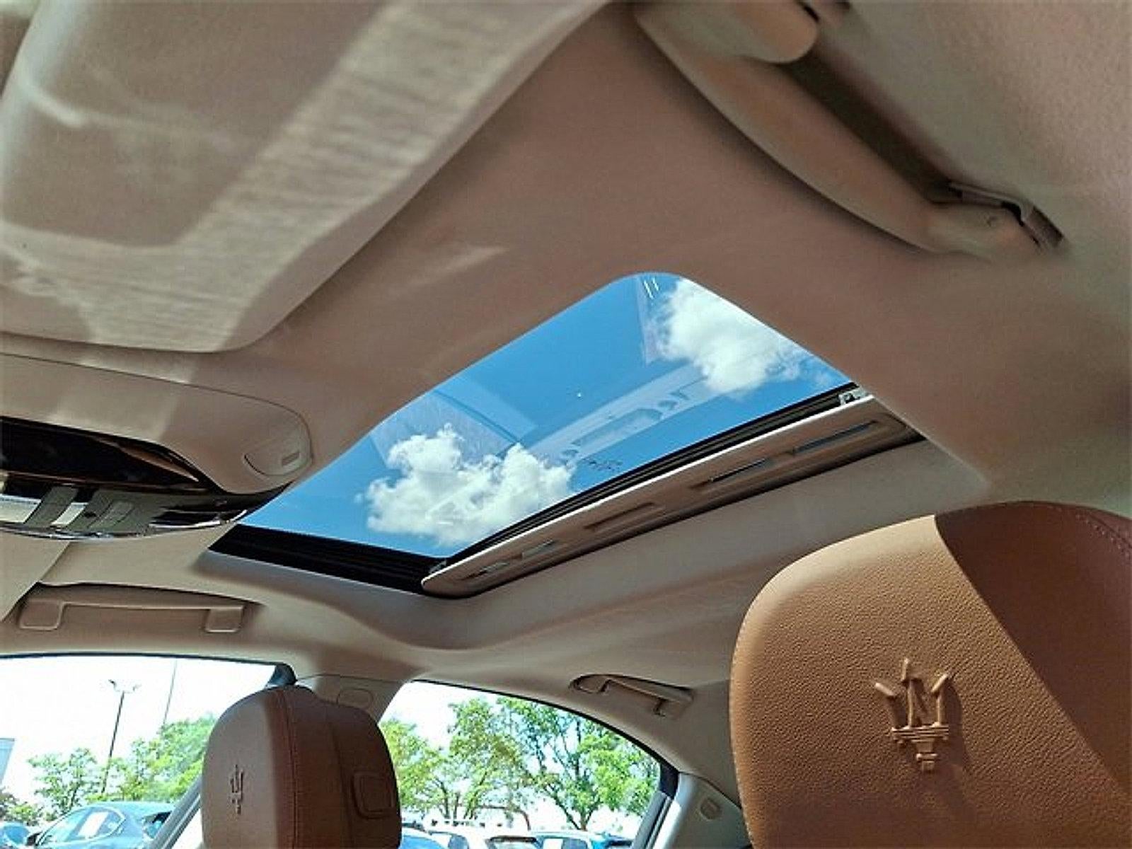 2022 Maserati Ghibli Modena Q4 3.0L