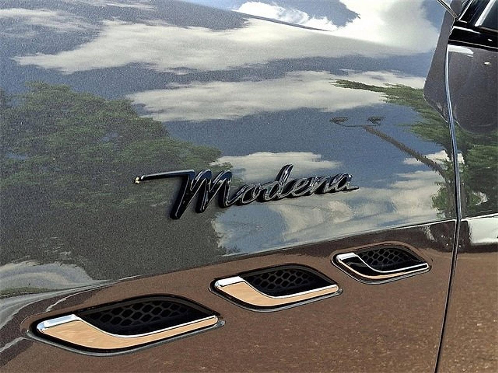 2022 Maserati Ghibli Modena Q4 3.0L