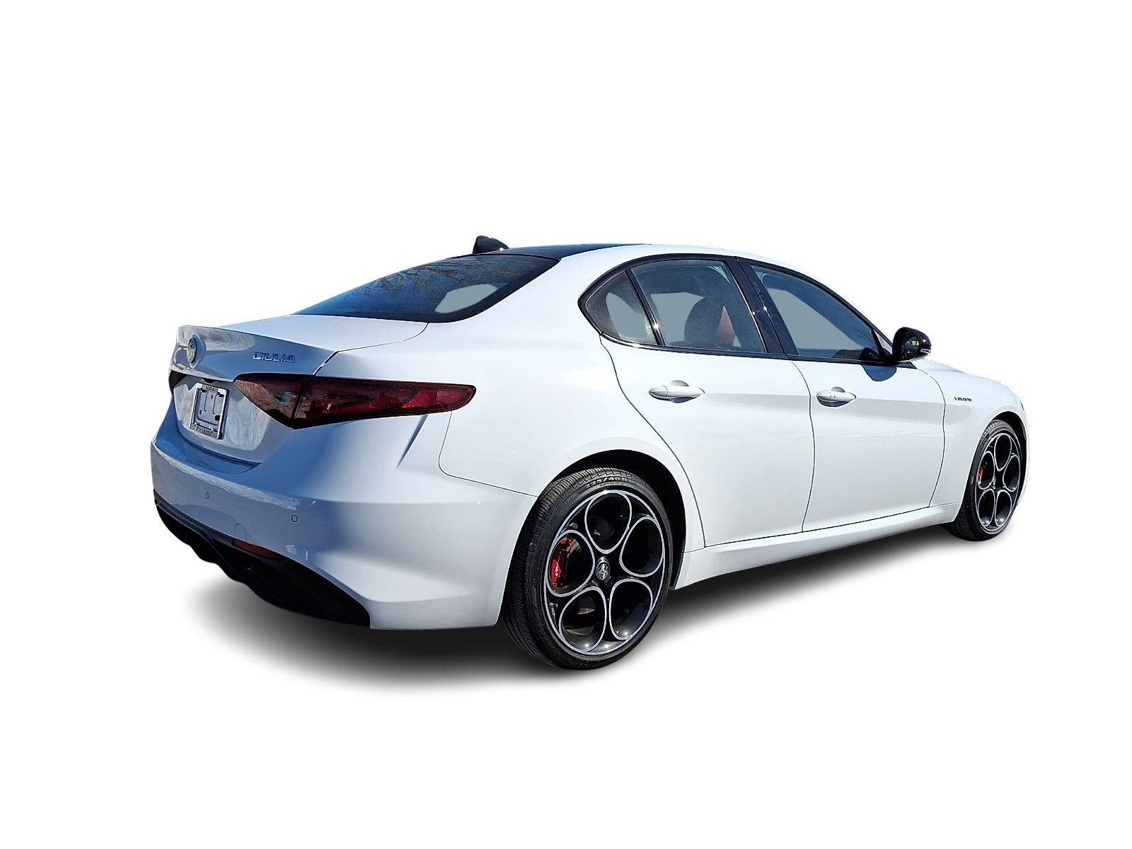 2022 Alfa Romeo Giulia Veloce AWD