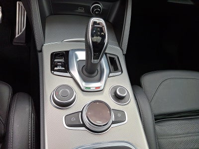 2023 Alfa Romeo Stelvio Veloce AWD