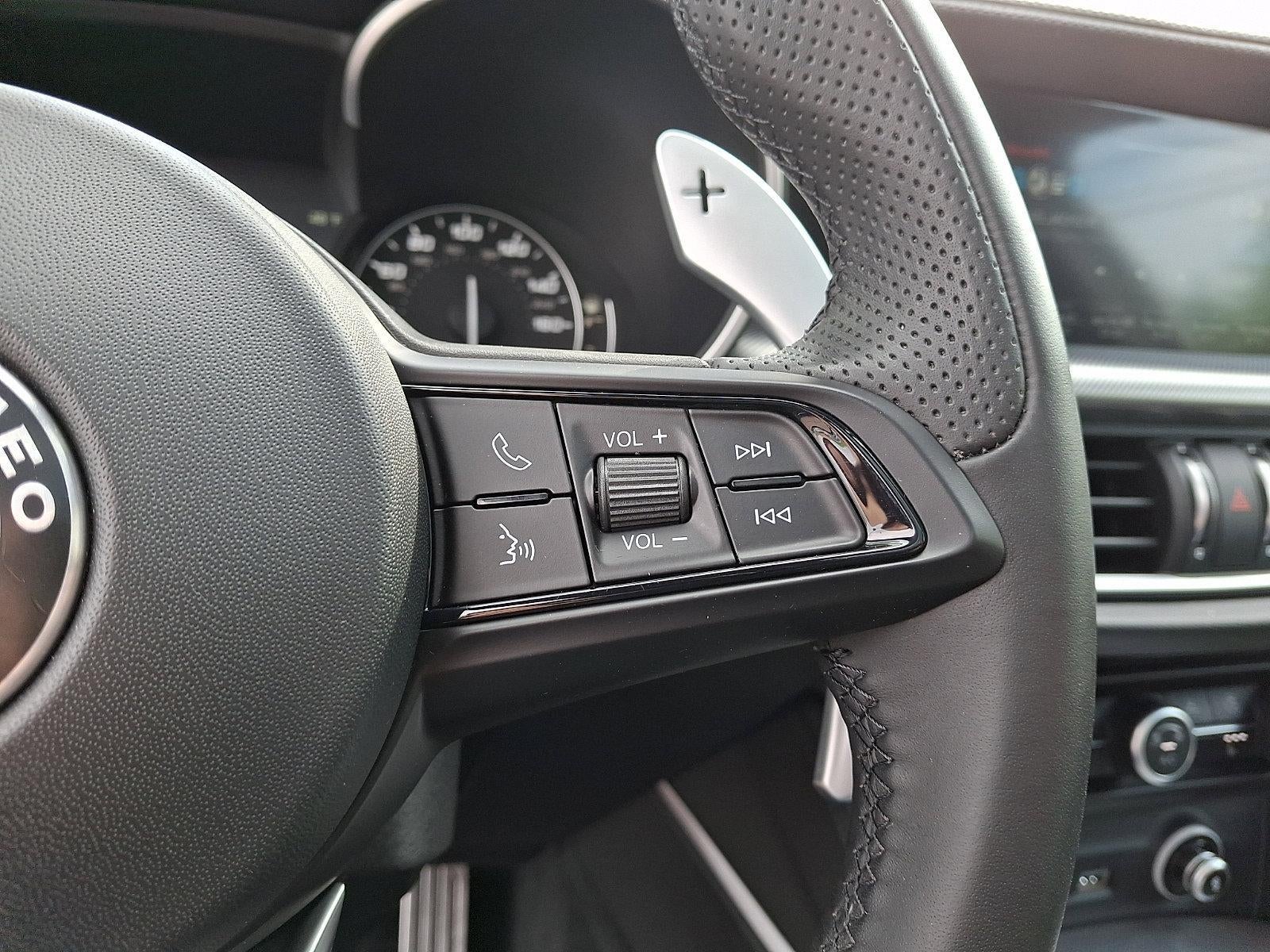 2023 Alfa Romeo Stelvio Veloce AWD