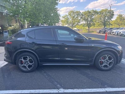 2023 Alfa Romeo Stelvio Ti AWD