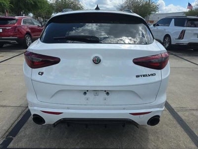 2023 Alfa Romeo Stelvio Estrema AWD