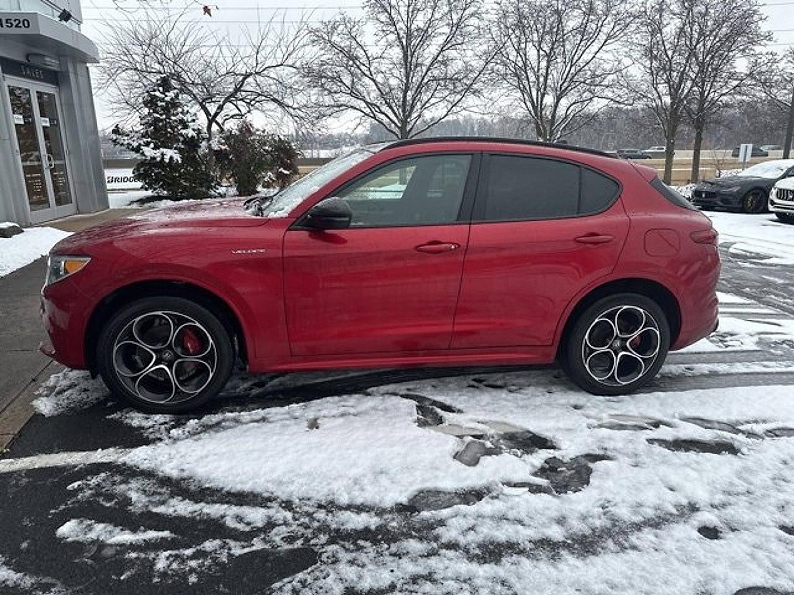 2023 Alfa Romeo Stelvio Veloce AWD