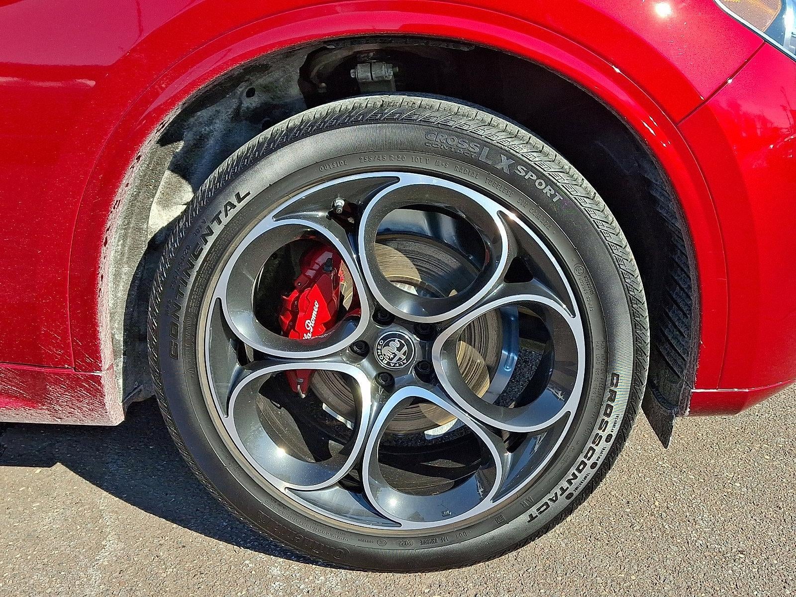 2023 Alfa Romeo Stelvio Veloce AWD