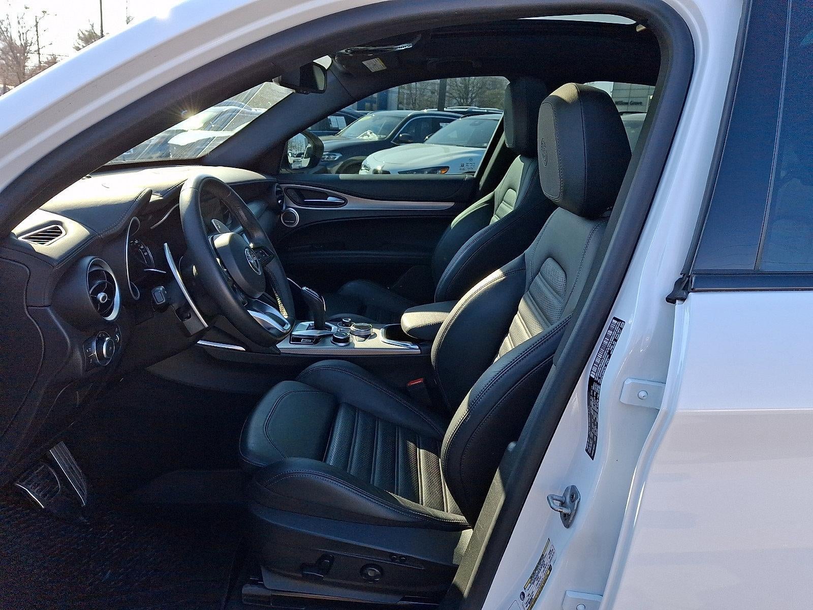 2023 Alfa Romeo Stelvio Veloce AWD