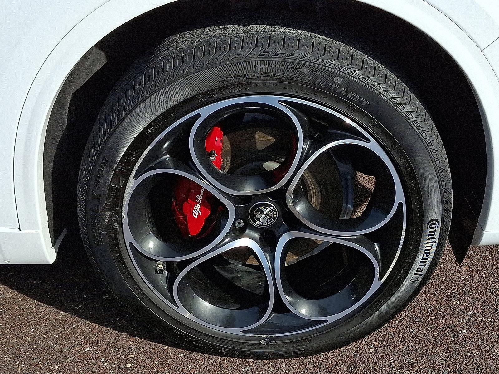 2023 Alfa Romeo Stelvio Veloce AWD