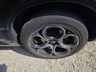 2022 Alfa Romeo Stelvio Veloce AWD