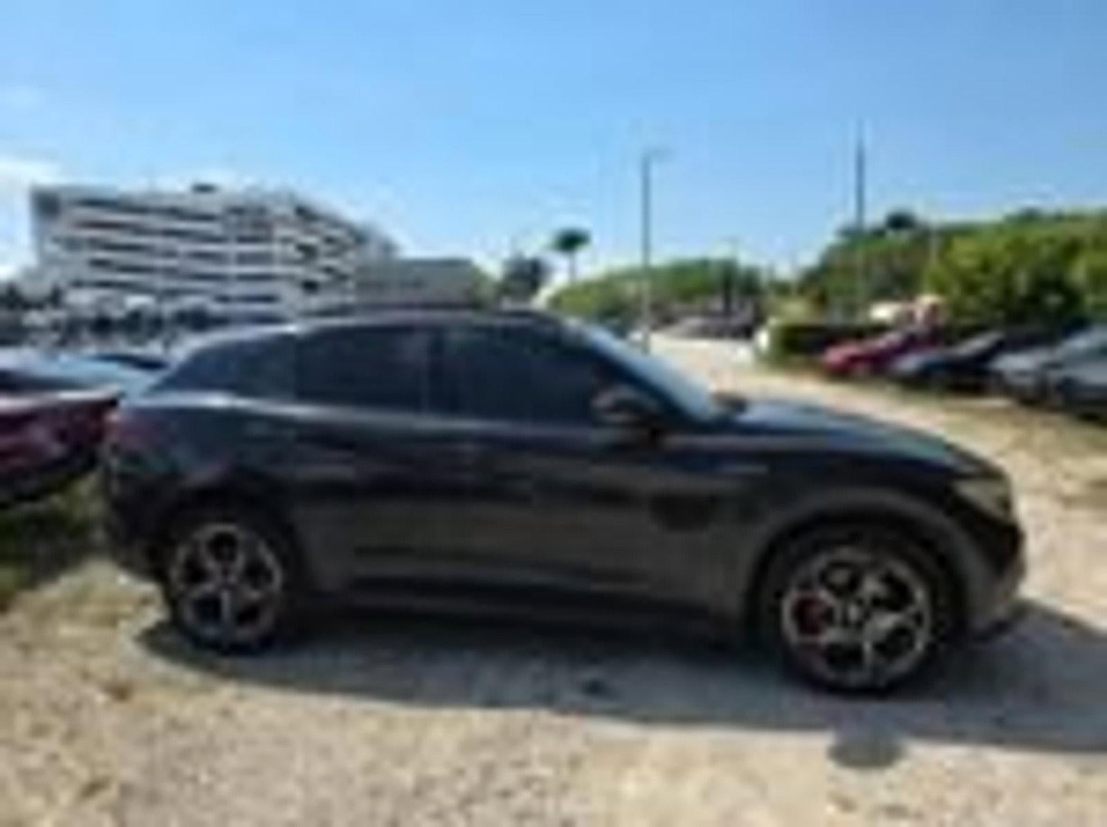 2022 Alfa Romeo Stelvio Veloce AWD