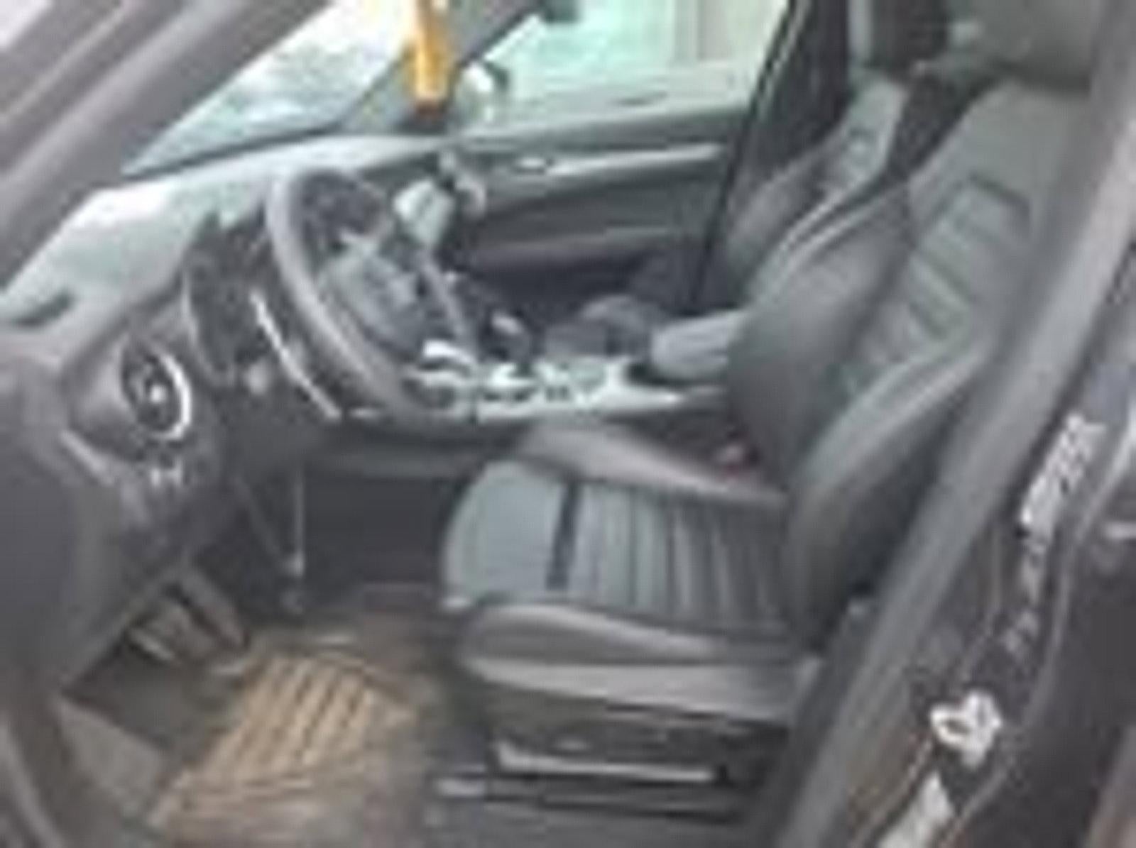 2023 Alfa Romeo Stelvio Veloce AWD