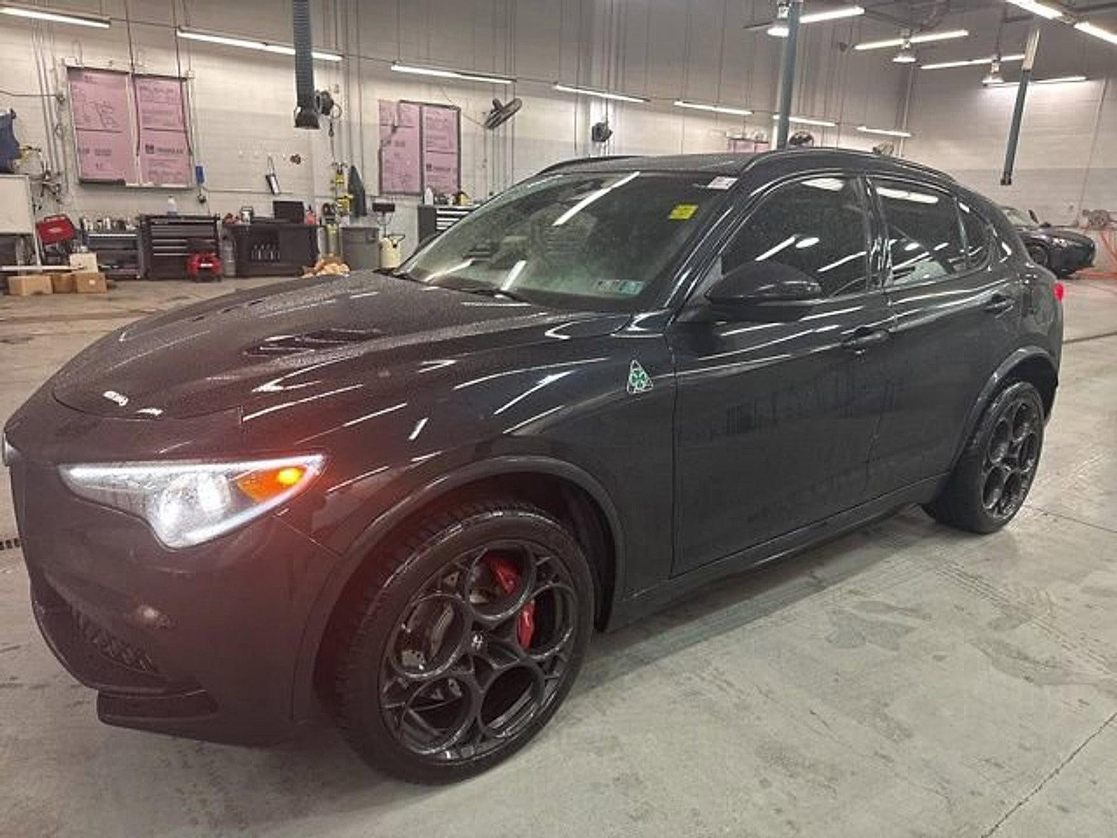 2023 Alfa Romeo Stelvio Quadrifoglio AWD