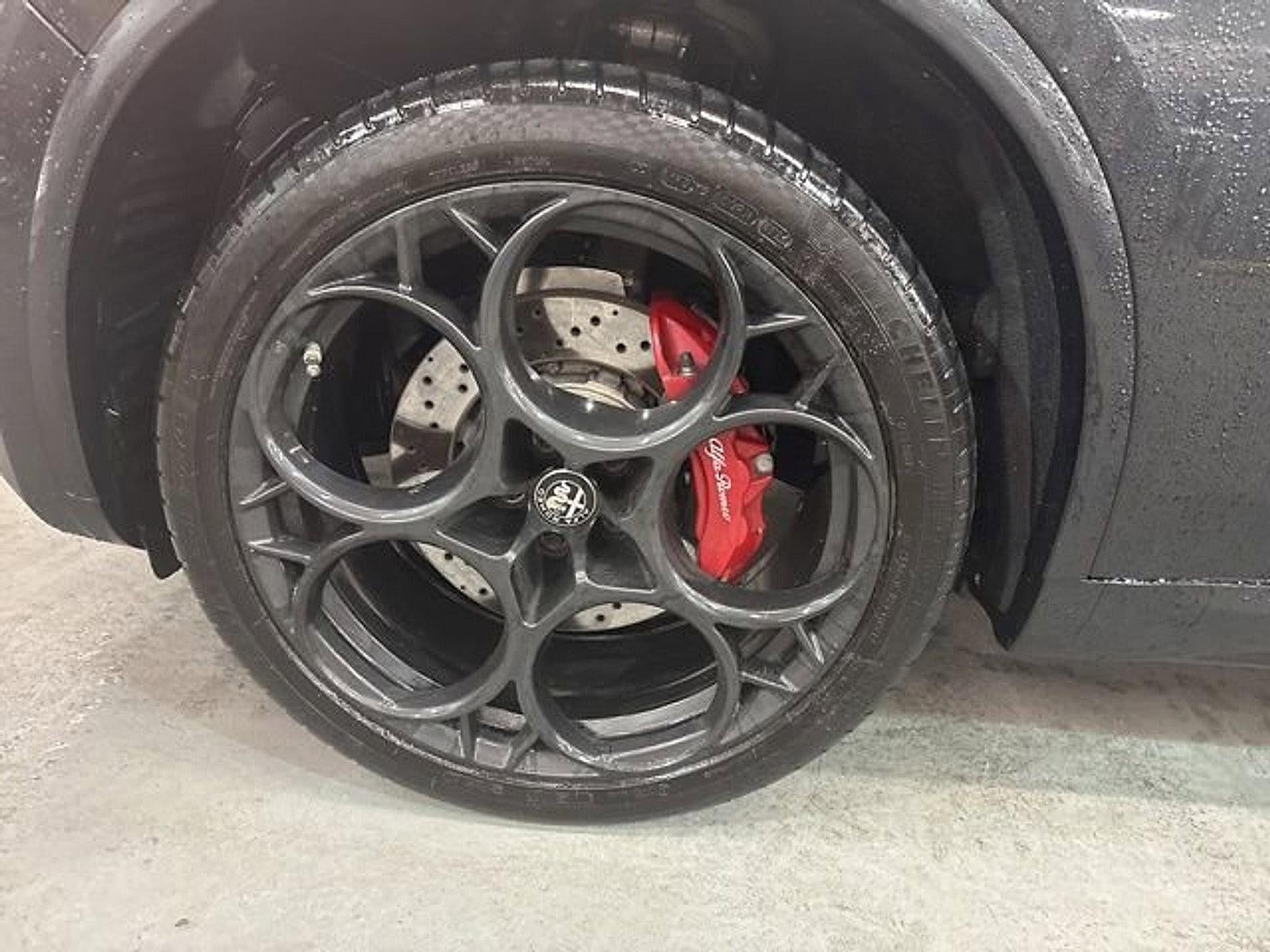 2023 Alfa Romeo Stelvio Quadrifoglio AWD