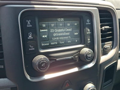 2015 RAM 1500 4WD Crew Cab 5.7 Ft Box Express