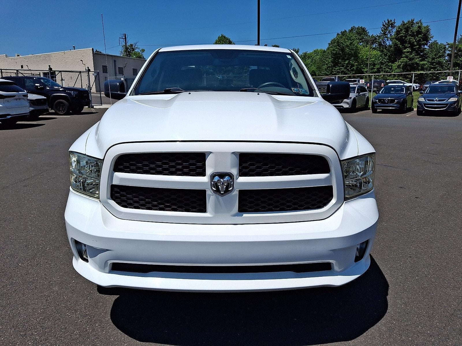 2015 RAM 1500 4WD Crew Cab 5.7 Ft Box Express