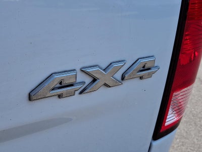2015 RAM 1500 4WD Crew Cab 5.7 Ft Box Express