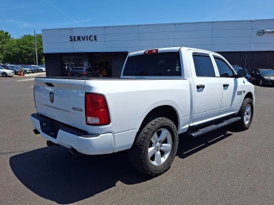 2015 RAM 1500 4WD Crew Cab 5.7 Ft Box Express