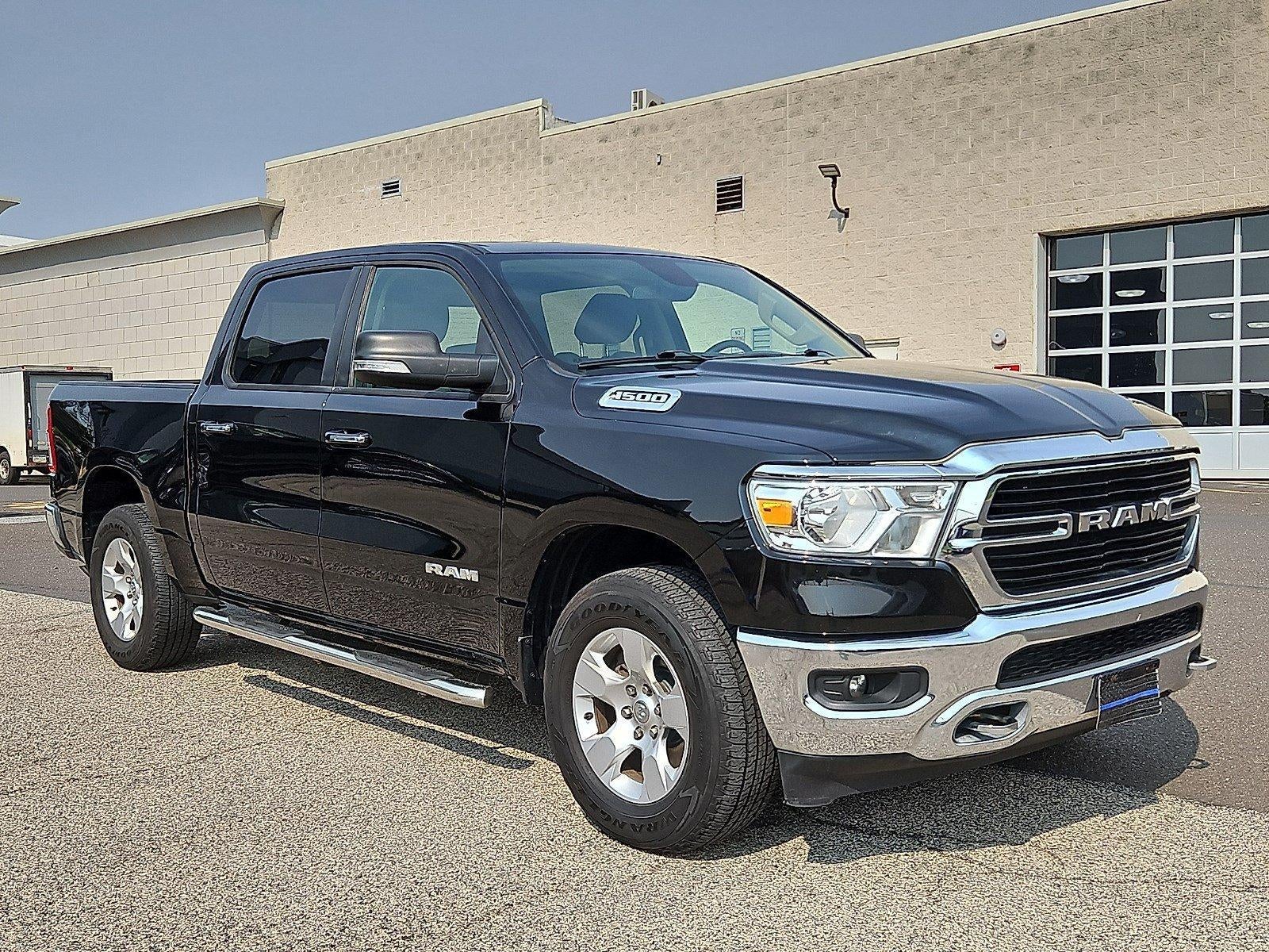 2020 RAM 1500 Big Horn 4x4 Crew Cab 5'7" Box
