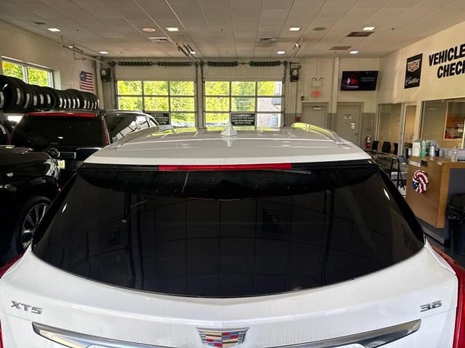 2017 Cadillac XT5 AWD 4dr Luxury