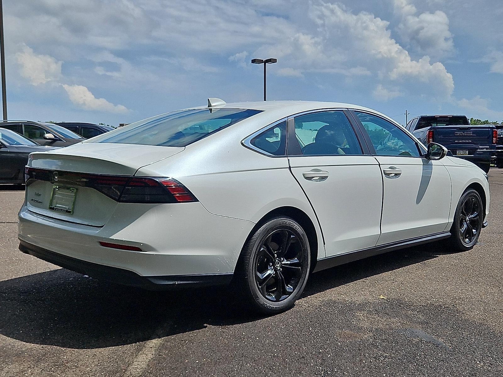2023 Honda Accord Sedan LX CVT