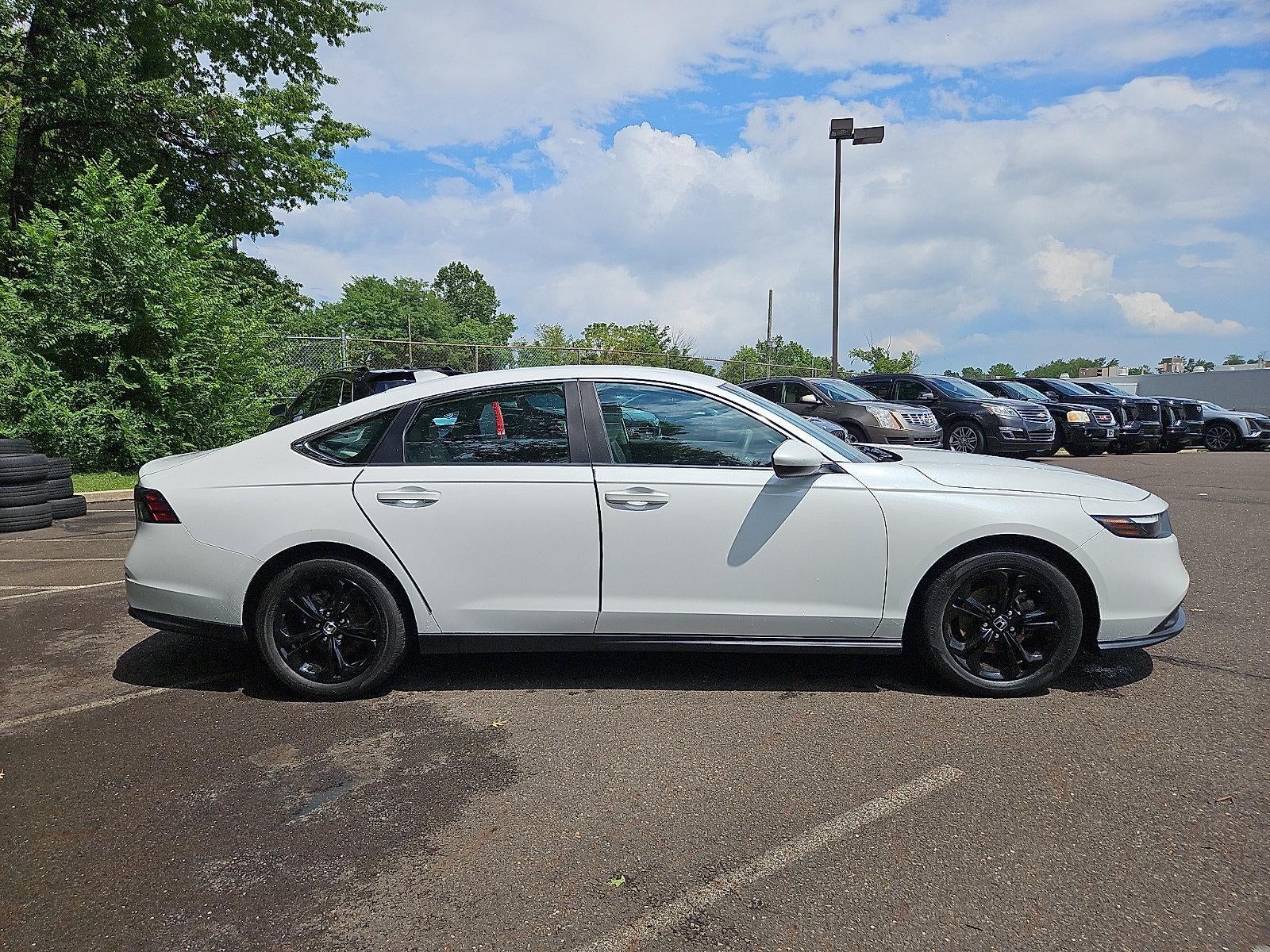 2023 Honda Accord Sedan LX CVT