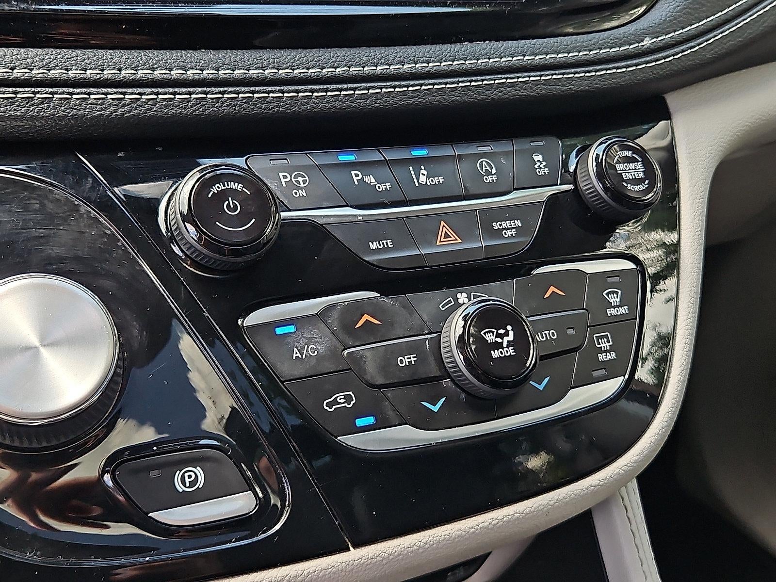 2022 Chrysler Pacifica Limited AWD