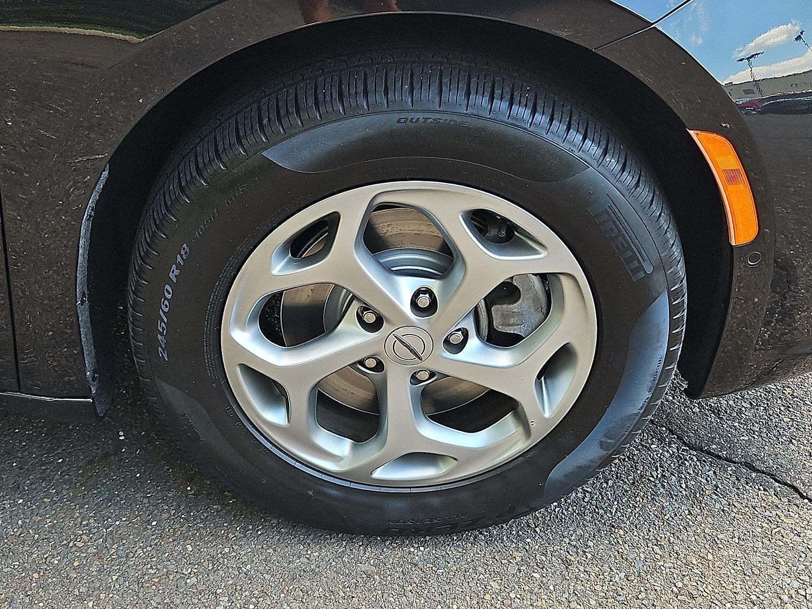 2022 Chrysler Pacifica Limited AWD
