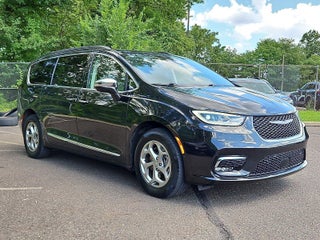 2022 Chrysler Pacifica Limited AWD