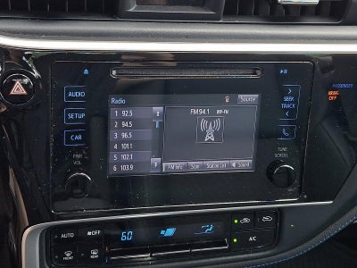 2018 Toyota Corolla SE CVT (Natl)