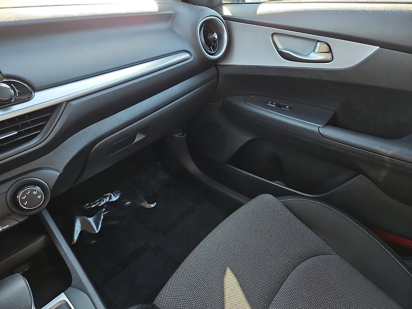 2022 Kia Forte LXS IVT