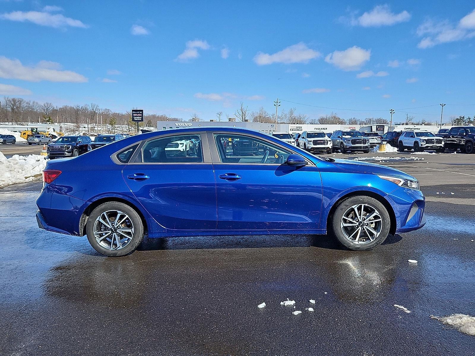 2022 Kia Forte LXS IVT