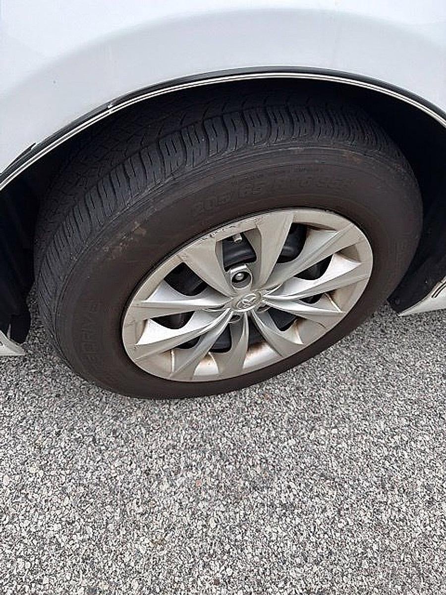 2015 Toyota Camry 4dr Sdn I4 Auto LE (SE)