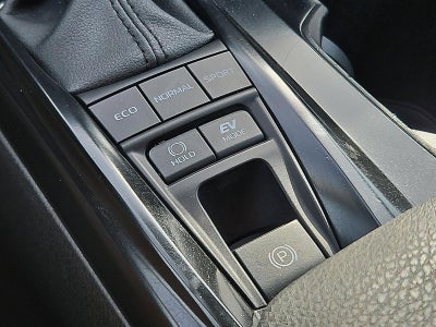 2025 Toyota Camry LE AWD (Natl)