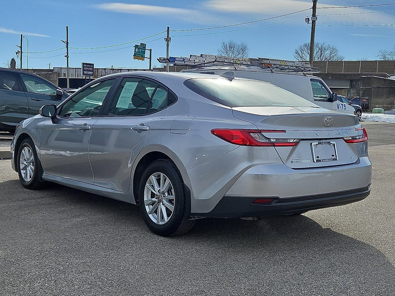 2025 Toyota Camry LE AWD (Natl)