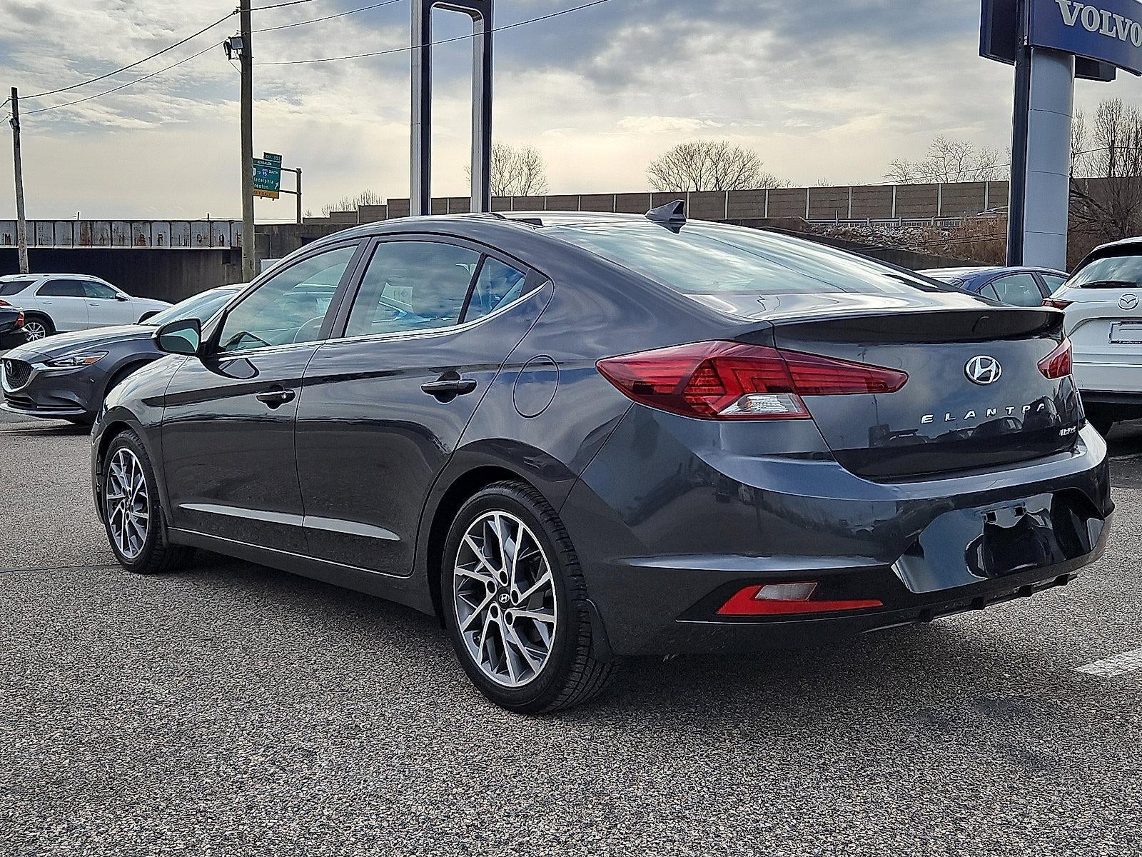 2020 Hyundai ELANTRA Limited IVT