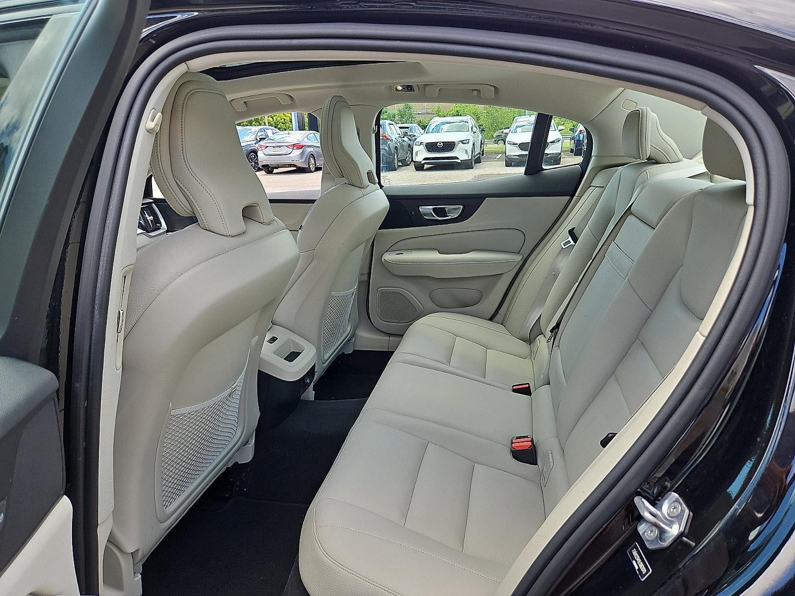 2020 Volvo S60 T6 AWD Momentum