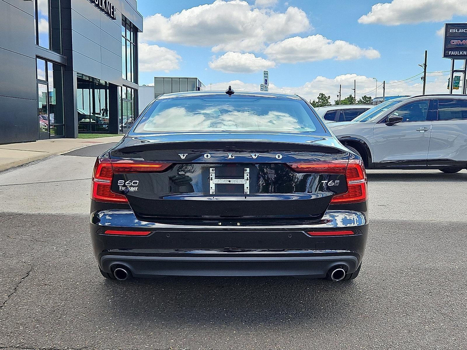 2020 Volvo S60 T6 AWD Momentum