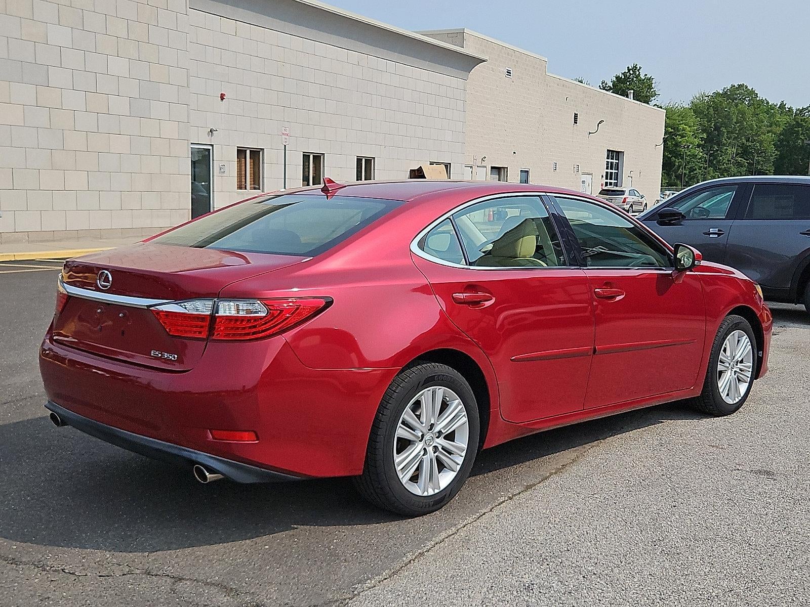 2013 Lexus ES 350 4dr Sdn