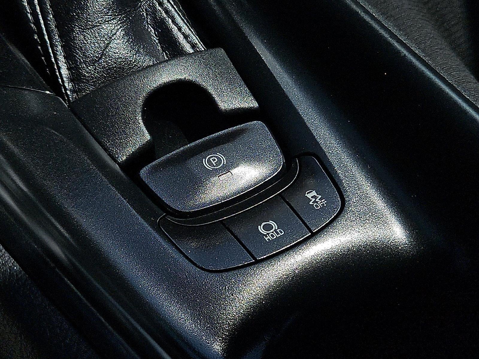 2018 Toyota C-HR XLE FWD (Natl)