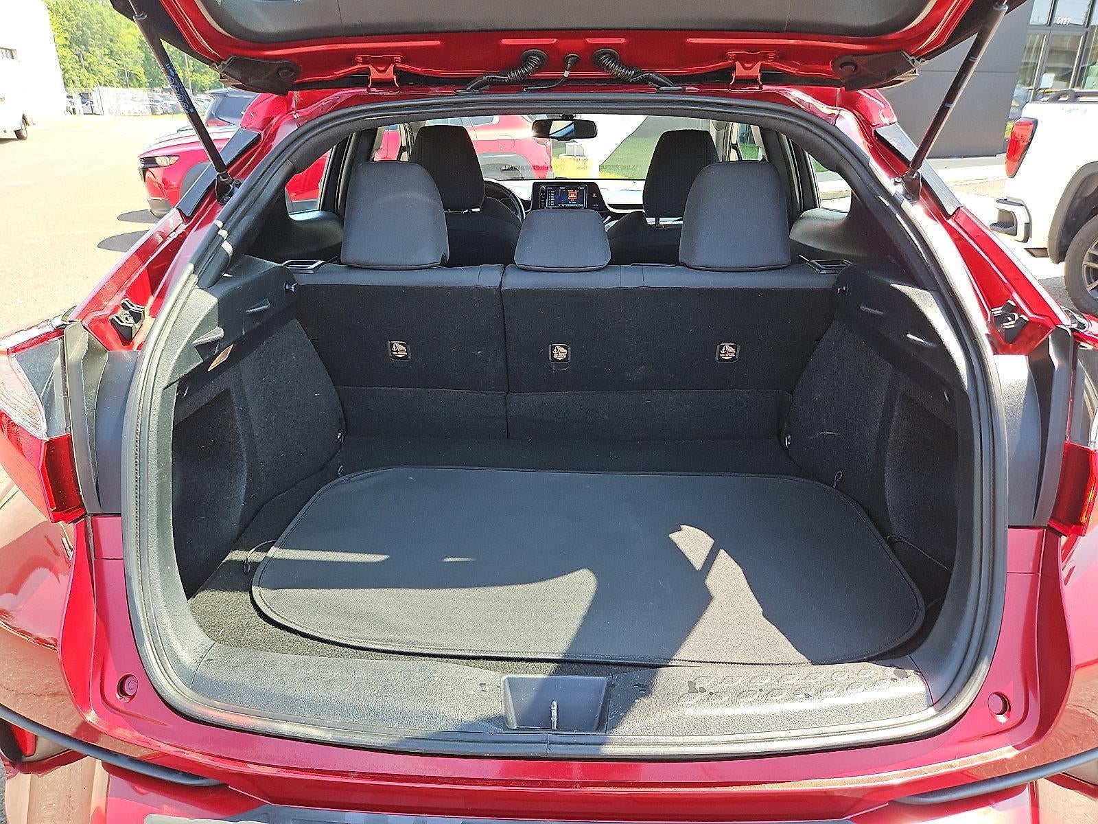 2018 Toyota C-HR XLE FWD (Natl)