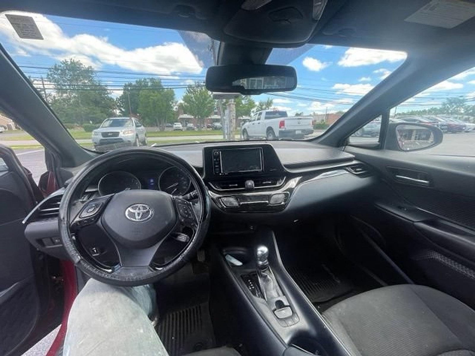 2018 Toyota C-HR XLE FWD (Natl)